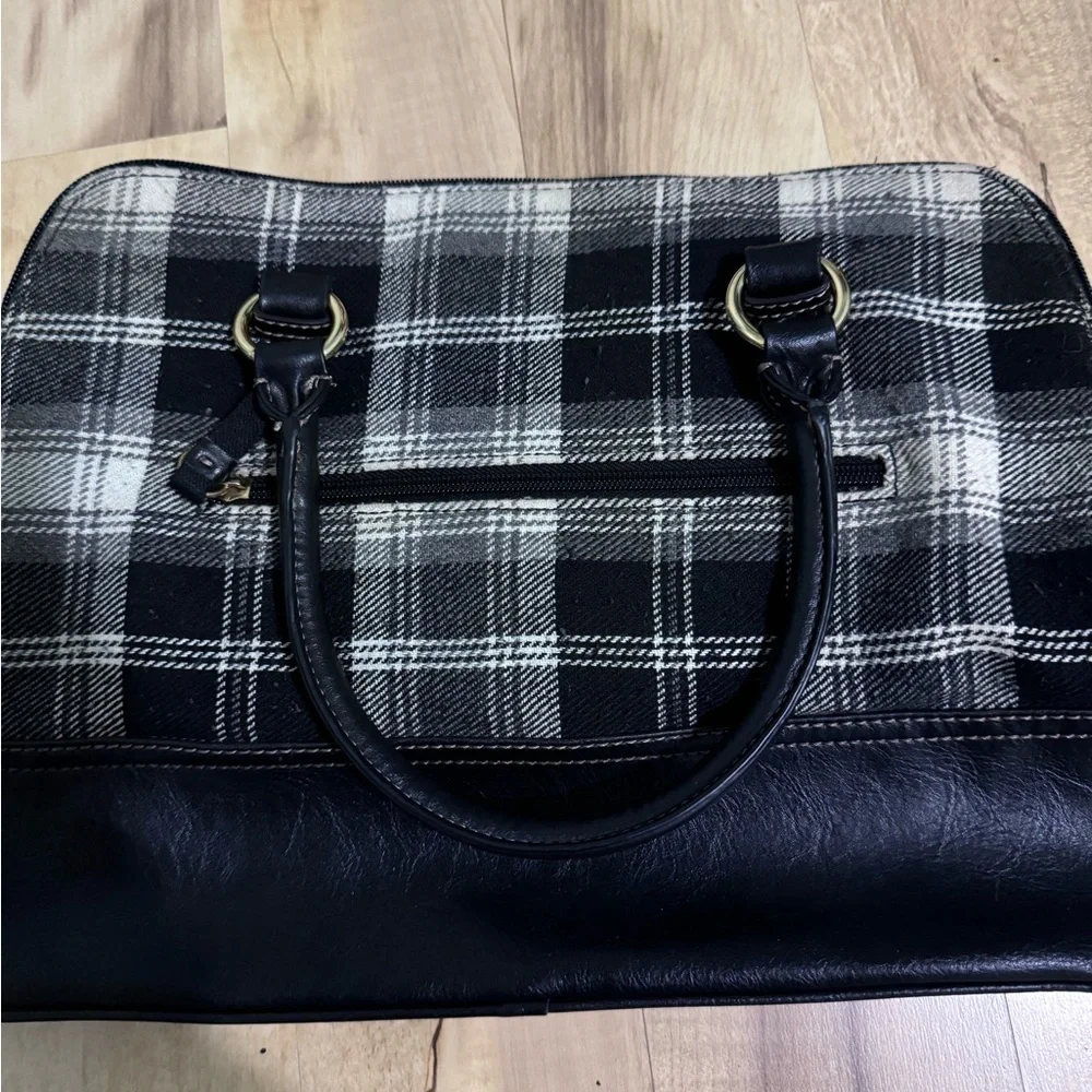 Vintage Tommy Hilfiger Purse